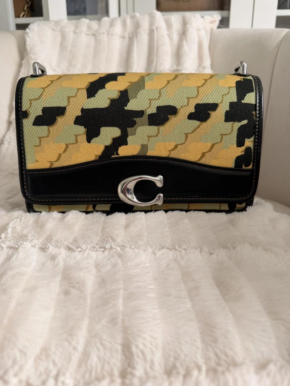 Coach BANDIT  Shoulder Bag in Yellow Black Camo